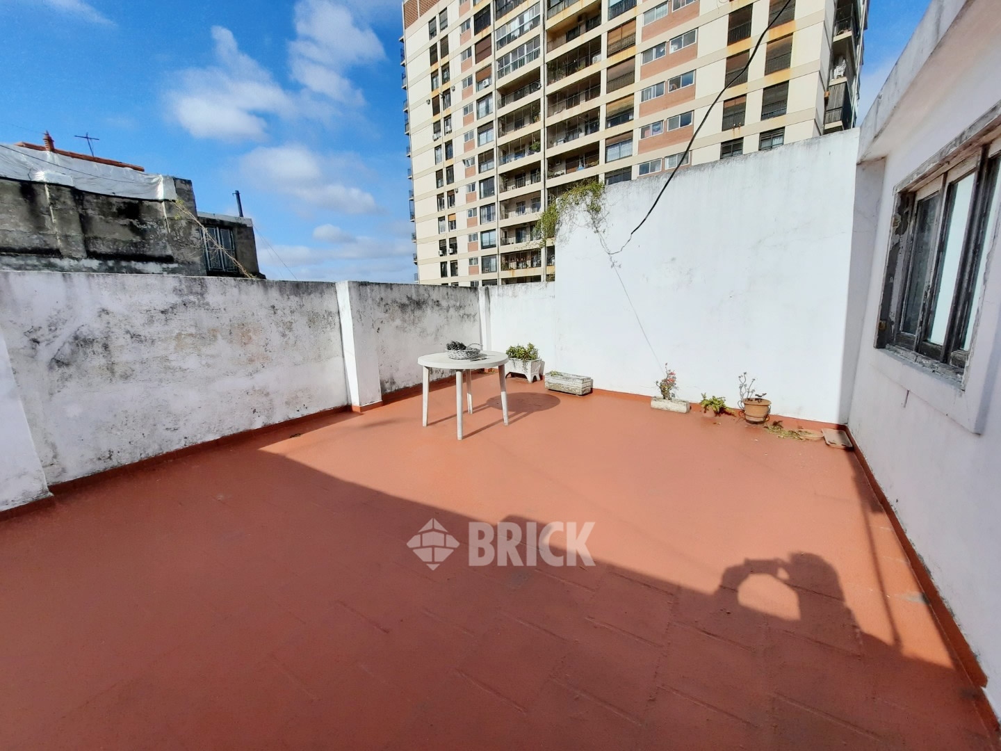 CASEROS, AV. al 2000 Piso 1 18