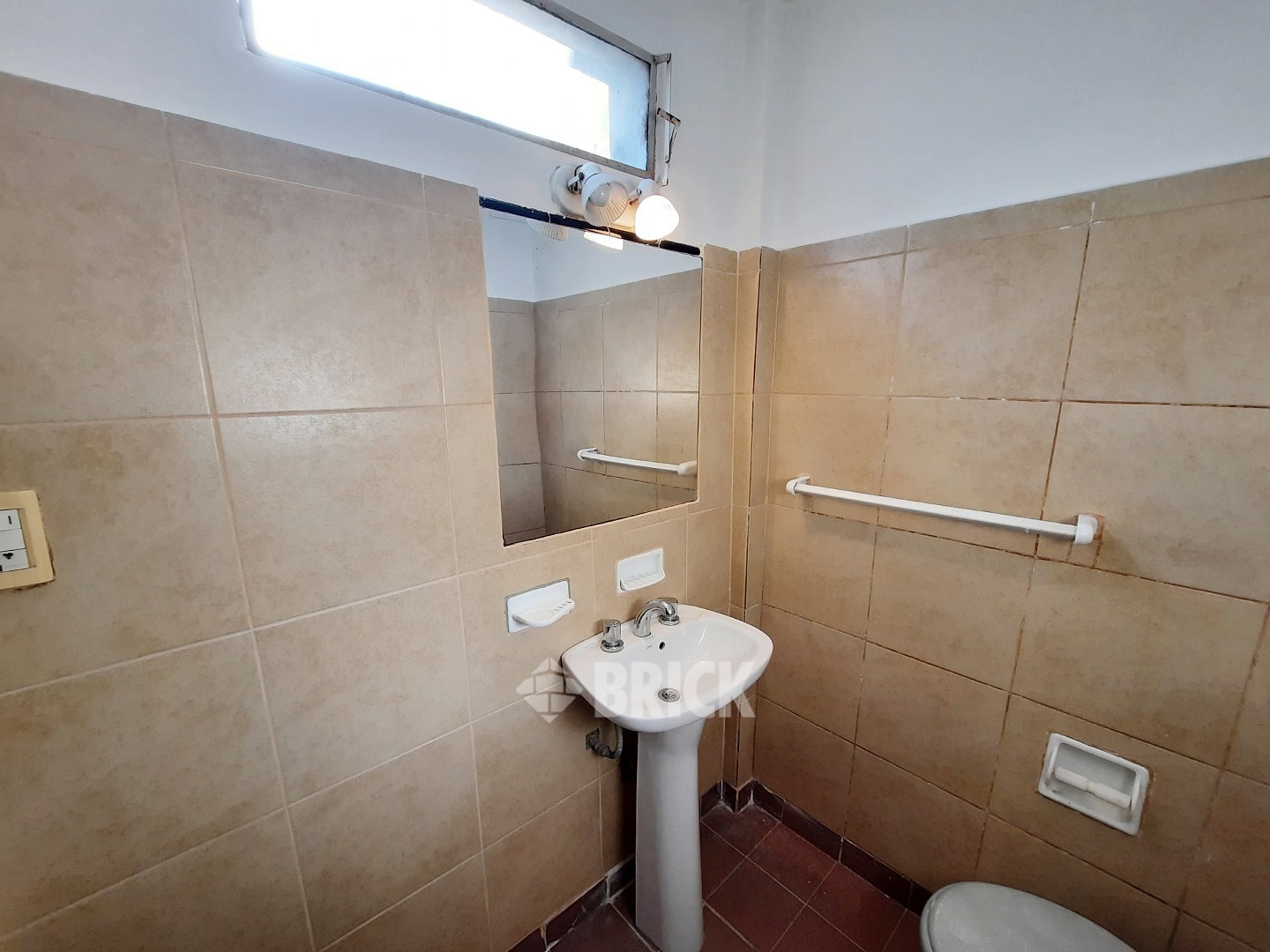 FRIAS, EUSTAQUIO al 200 Piso 8 10