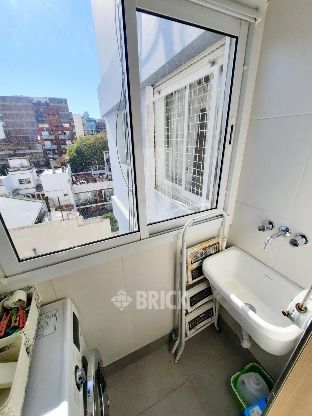 MENDOZA al 5300 Piso 5 35