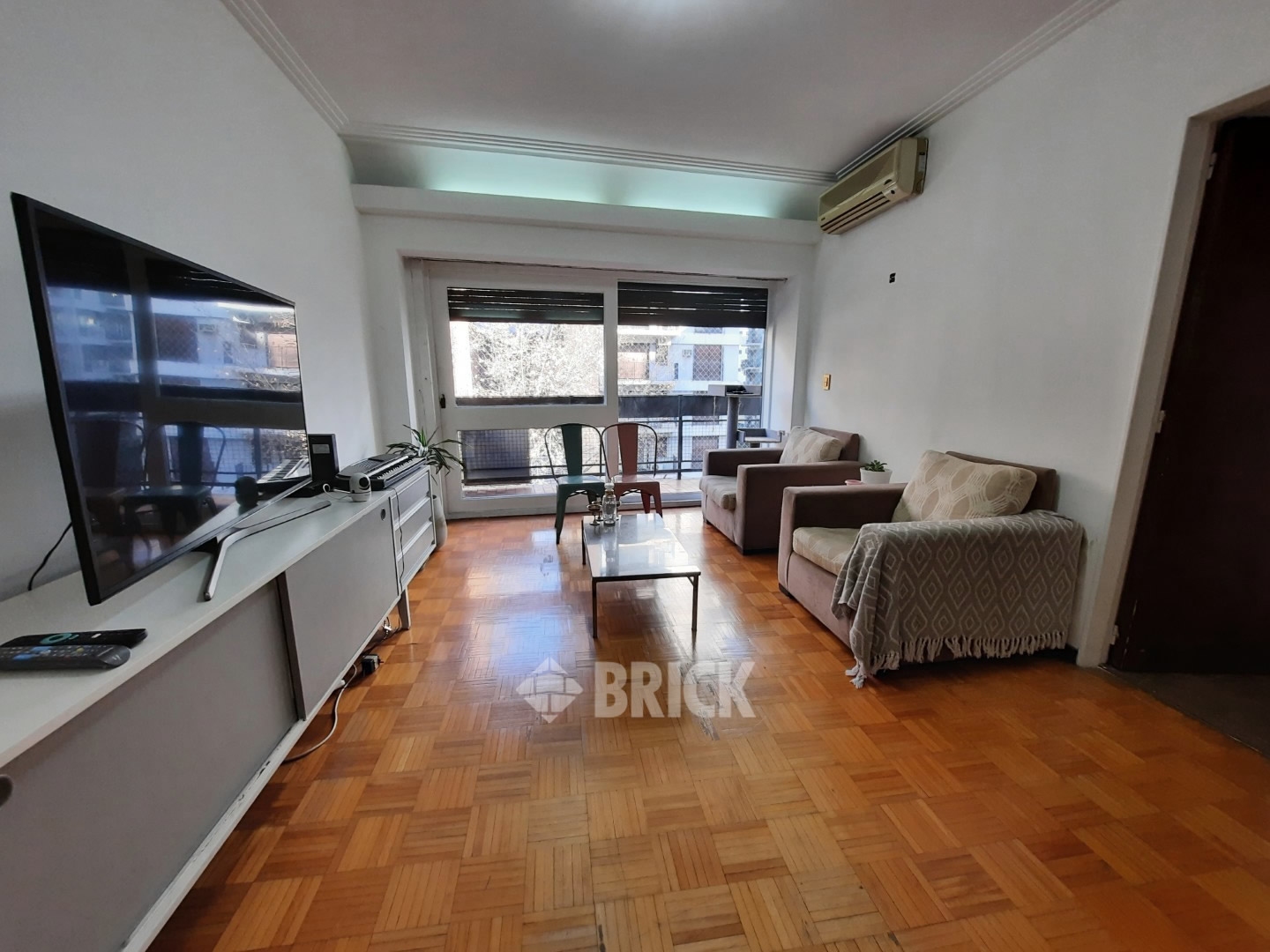 SANTA FE, AV. al 2200 Piso 4 1