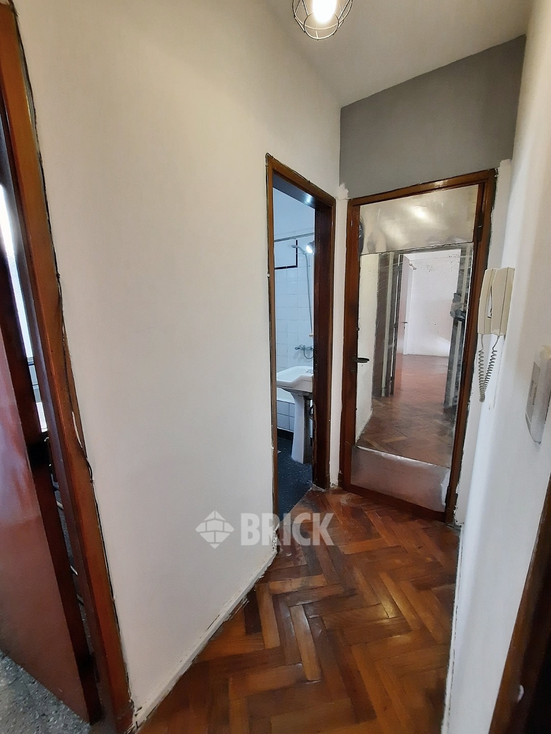 MITRE, BARTOLOME al 2200 Piso 9 5