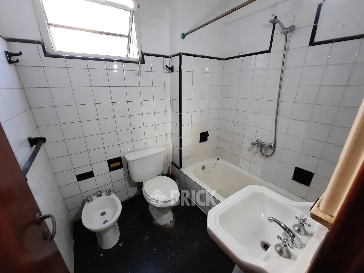 MITRE, BARTOLOME al 2200 Piso 9 8