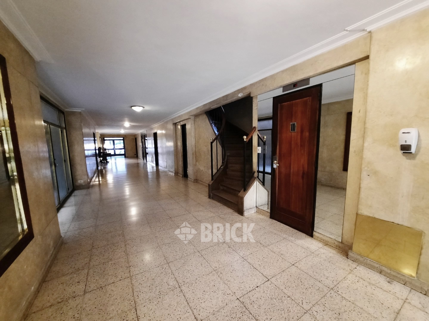 CORONEL DIAZ, AV. al 2100 Piso PB 25