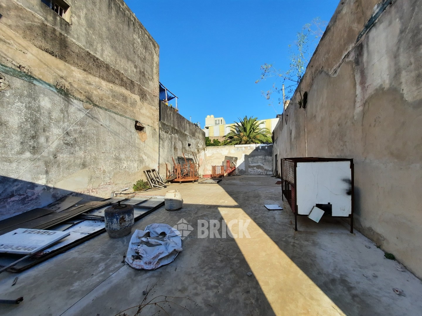 YRIGOYEN, HIPOLITO, AV. al 6600 6