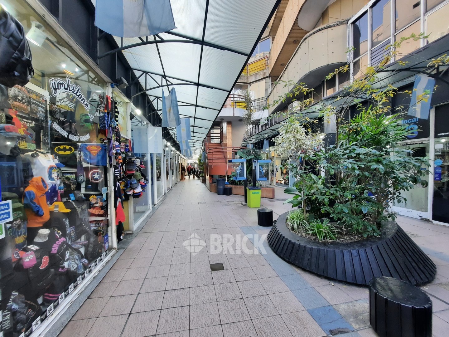 CORRIENTES, AV. al 2500 Piso PB Local 24 18