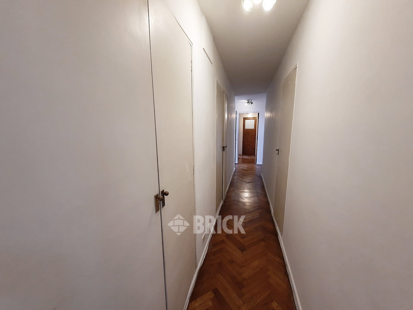 YRIGOYEN, HIPOLITO al 1500 Piso 5 15