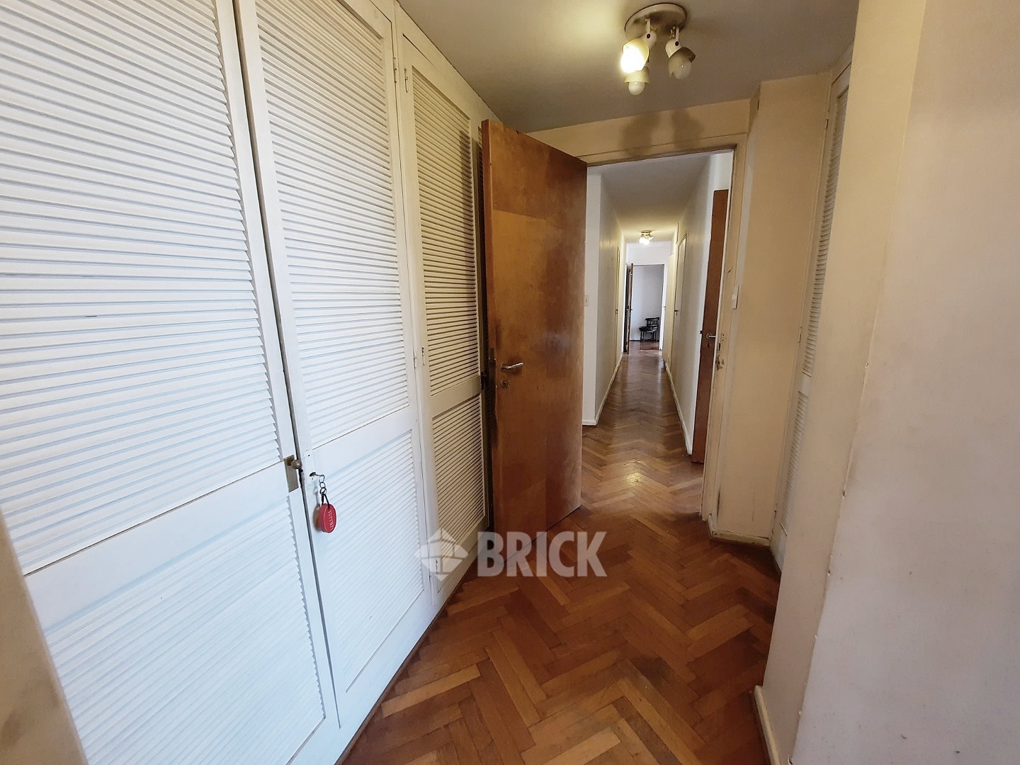 YRIGOYEN, HIPOLITO al 1500 Piso 5 19