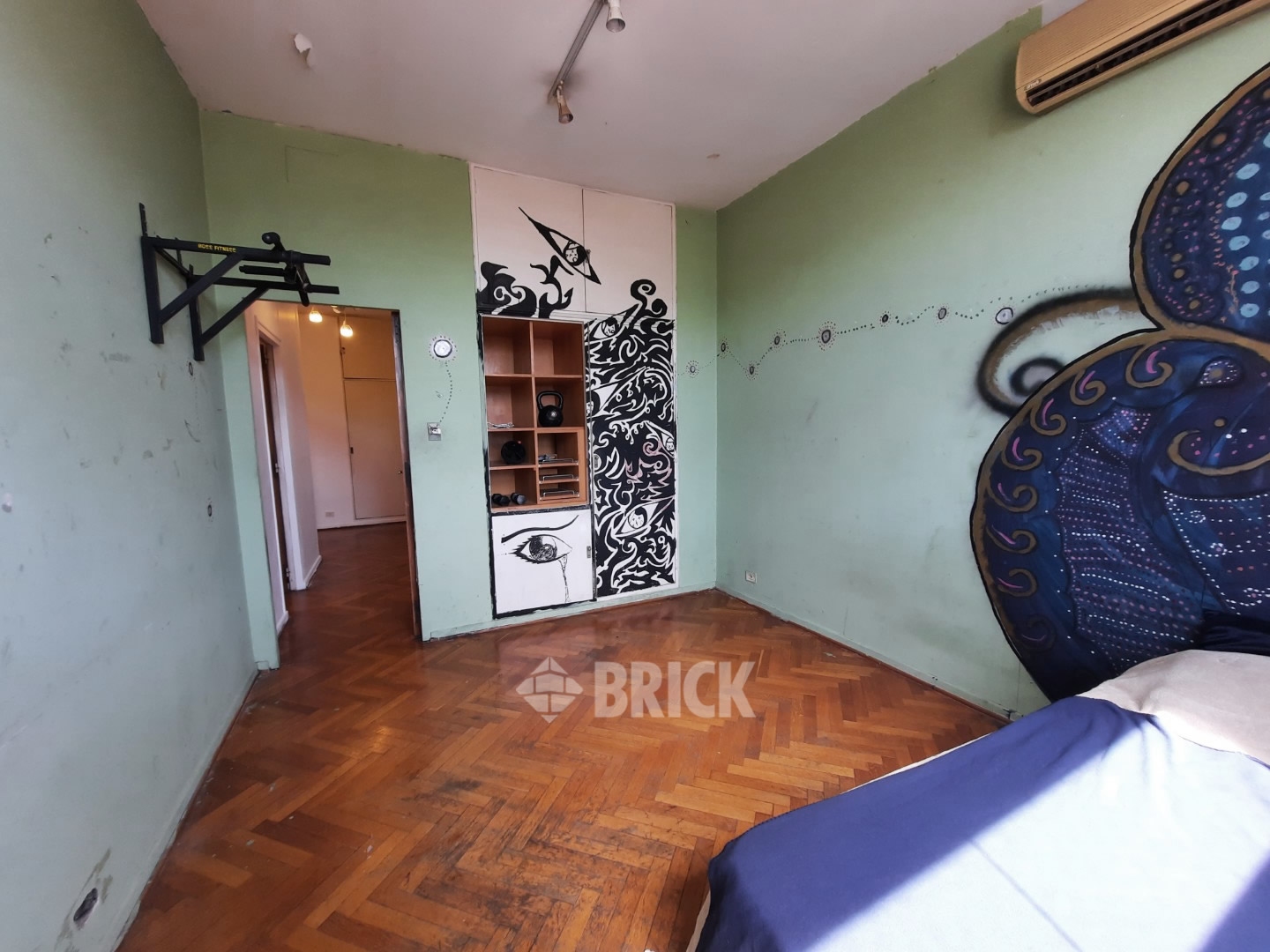 YRIGOYEN, HIPOLITO al 1500 Piso 5 29