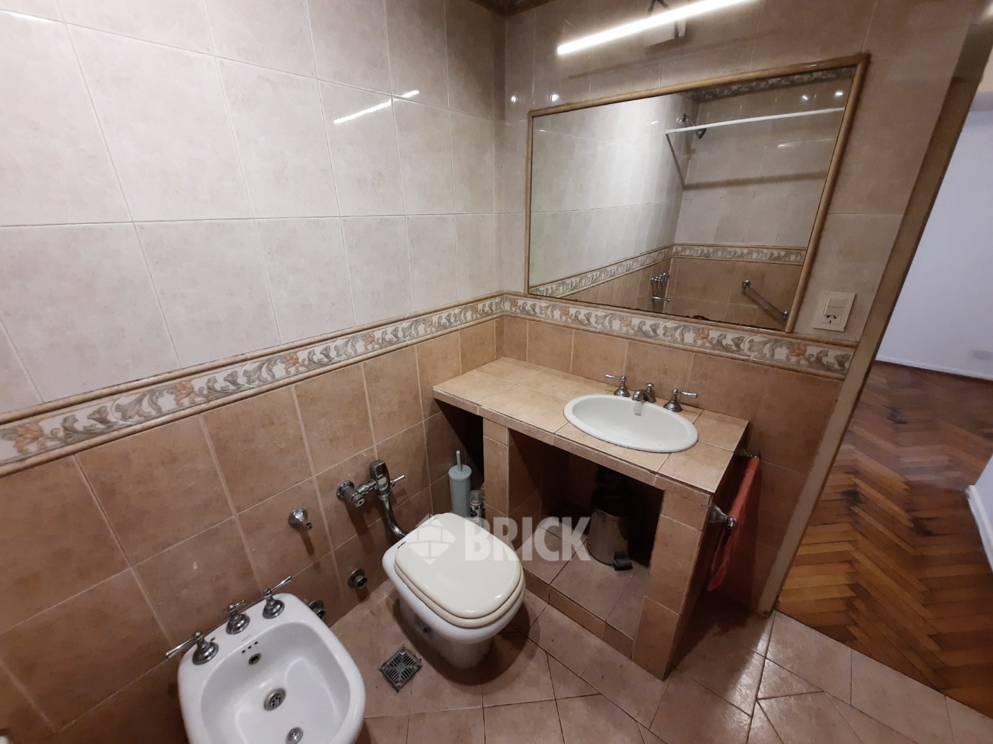 YRIGOYEN, HIPOLITO al 1500 Piso 5 34