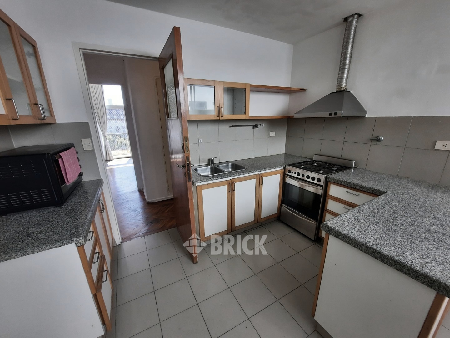 YRIGOYEN, HIPOLITO al 1500 Piso 5 41