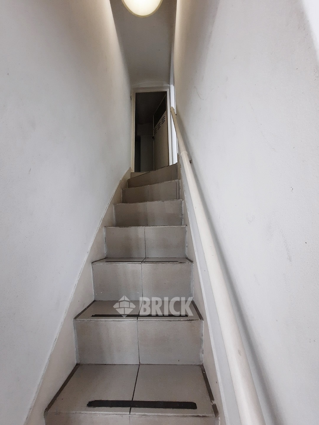 YRIGOYEN, HIPOLITO al 1500 Piso 5 46