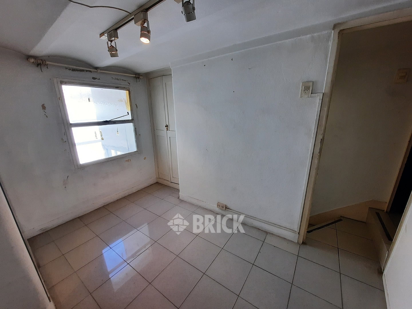 YRIGOYEN, HIPOLITO al 1500 Piso 5 48