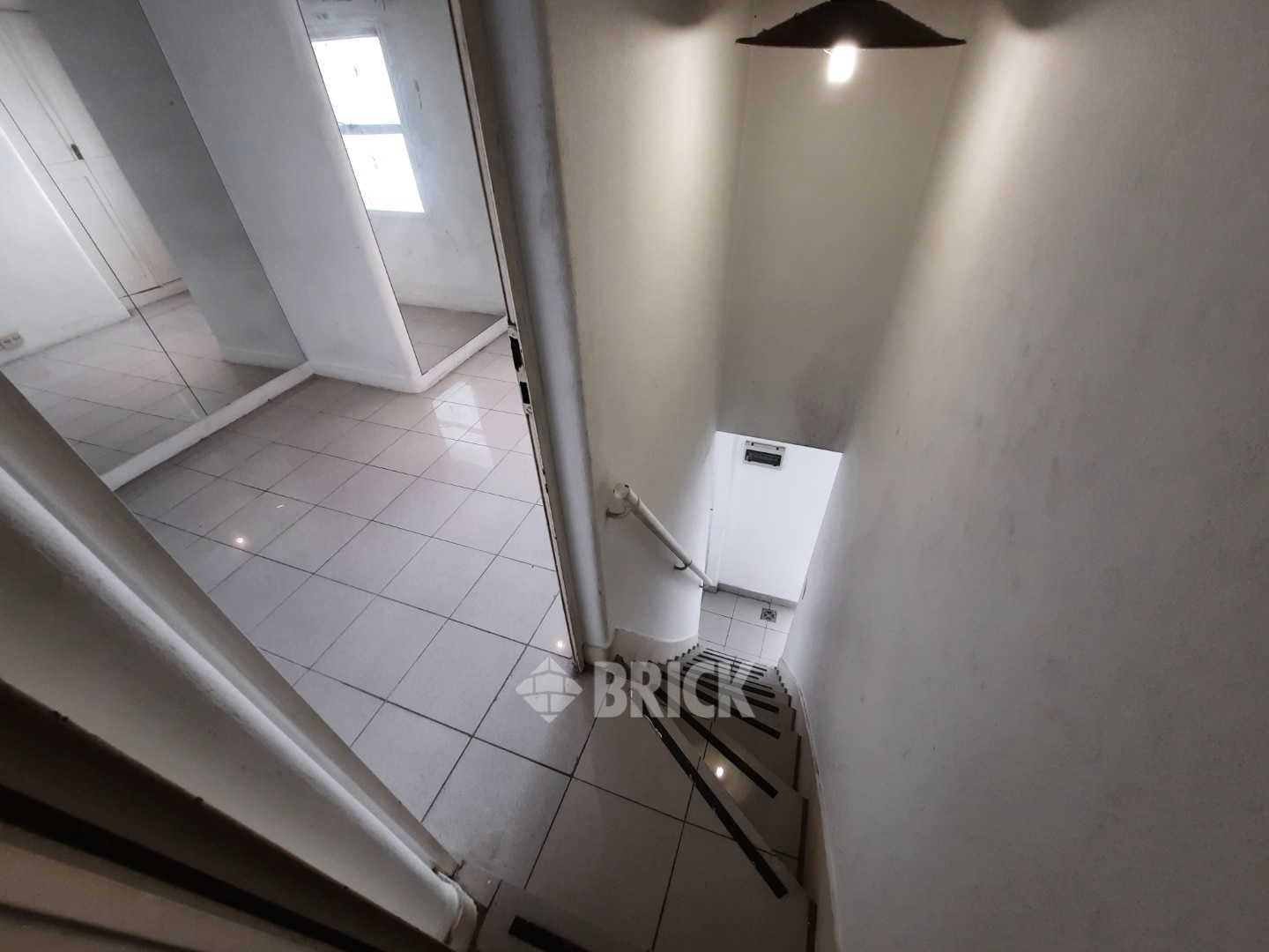 YRIGOYEN, HIPOLITO al 1500 Piso 5 50