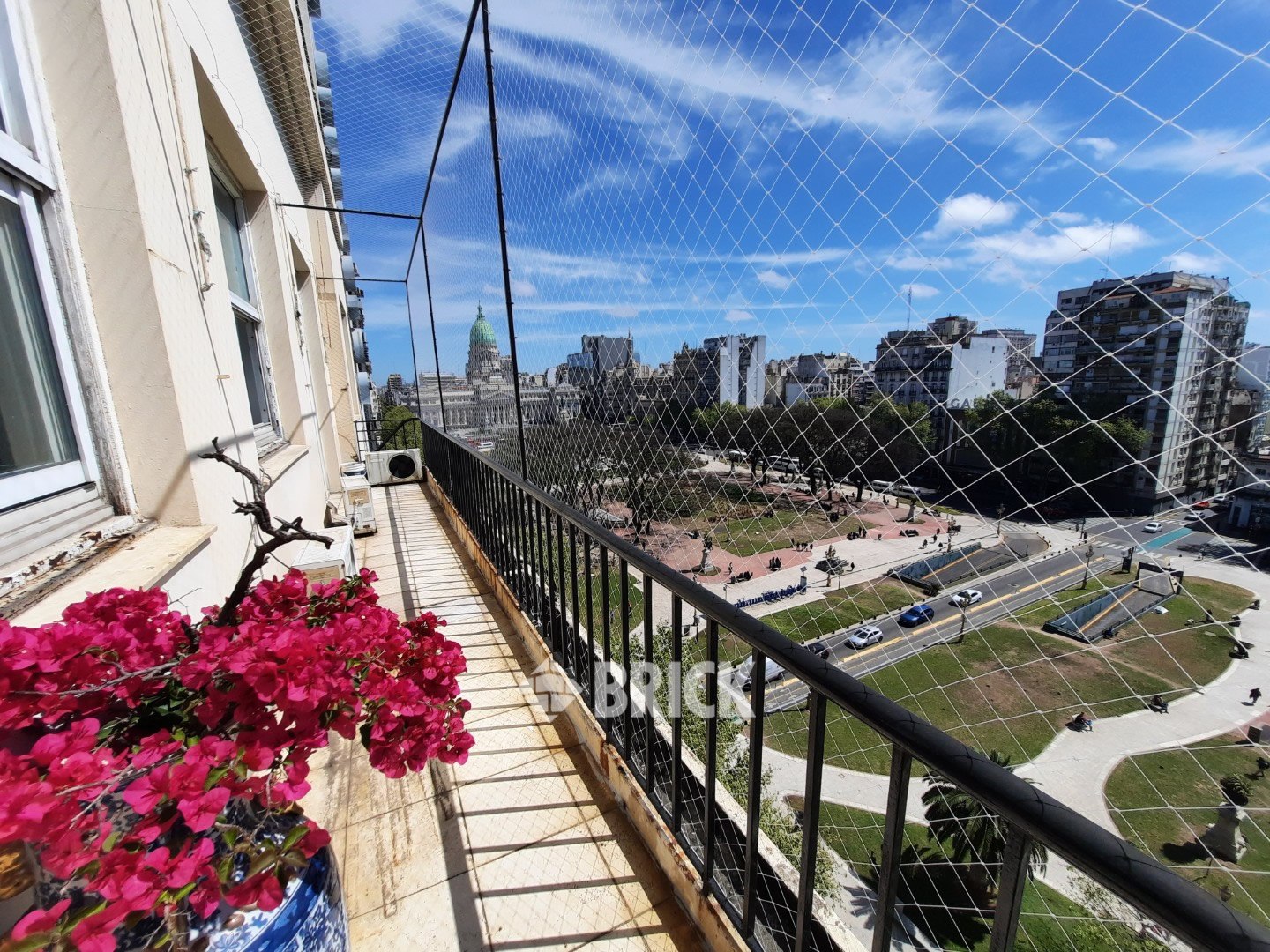 YRIGOYEN, HIPOLITO al 1500 Piso 5 8