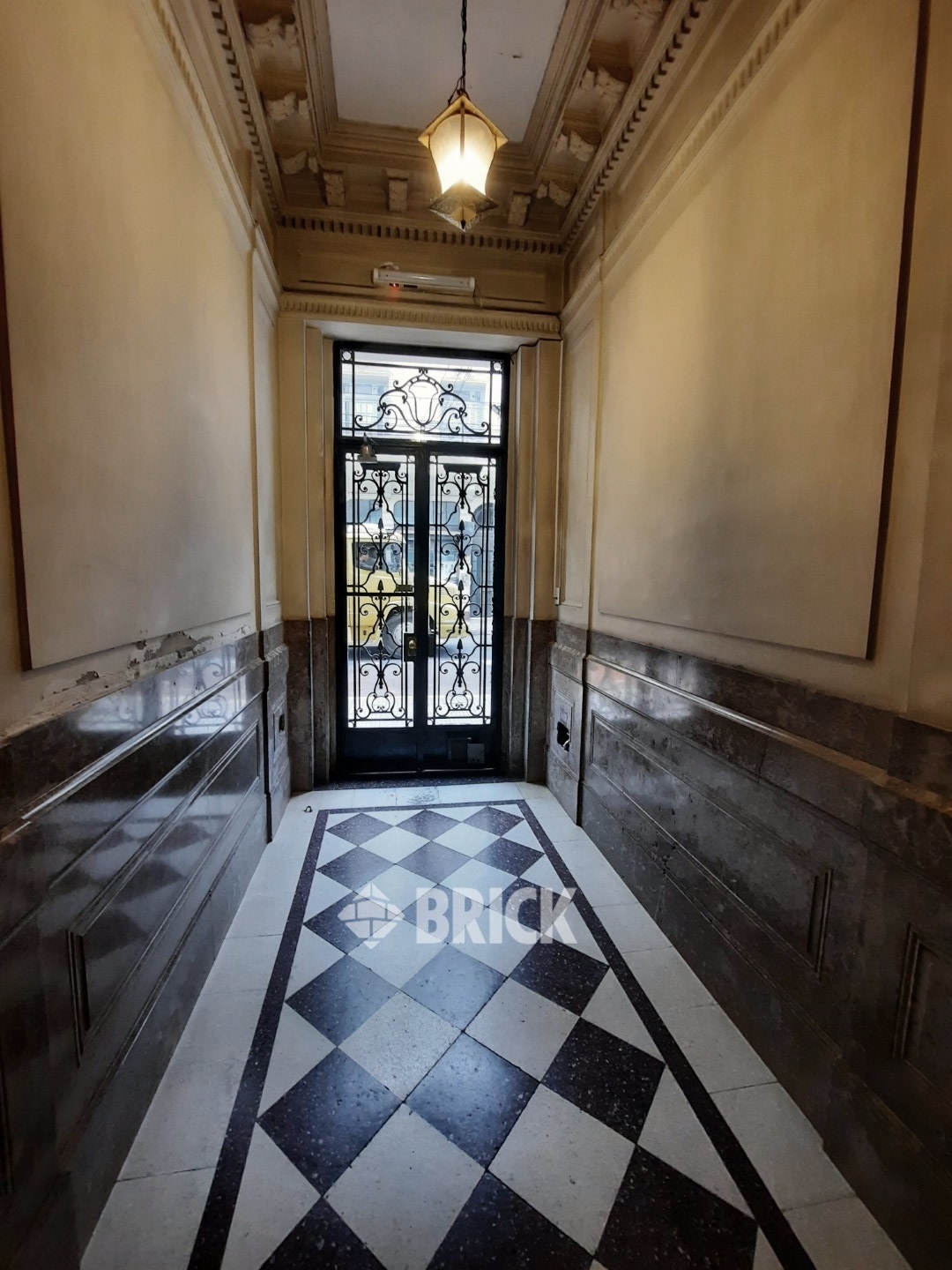 TUCUMAN al 2300 Piso 3 23