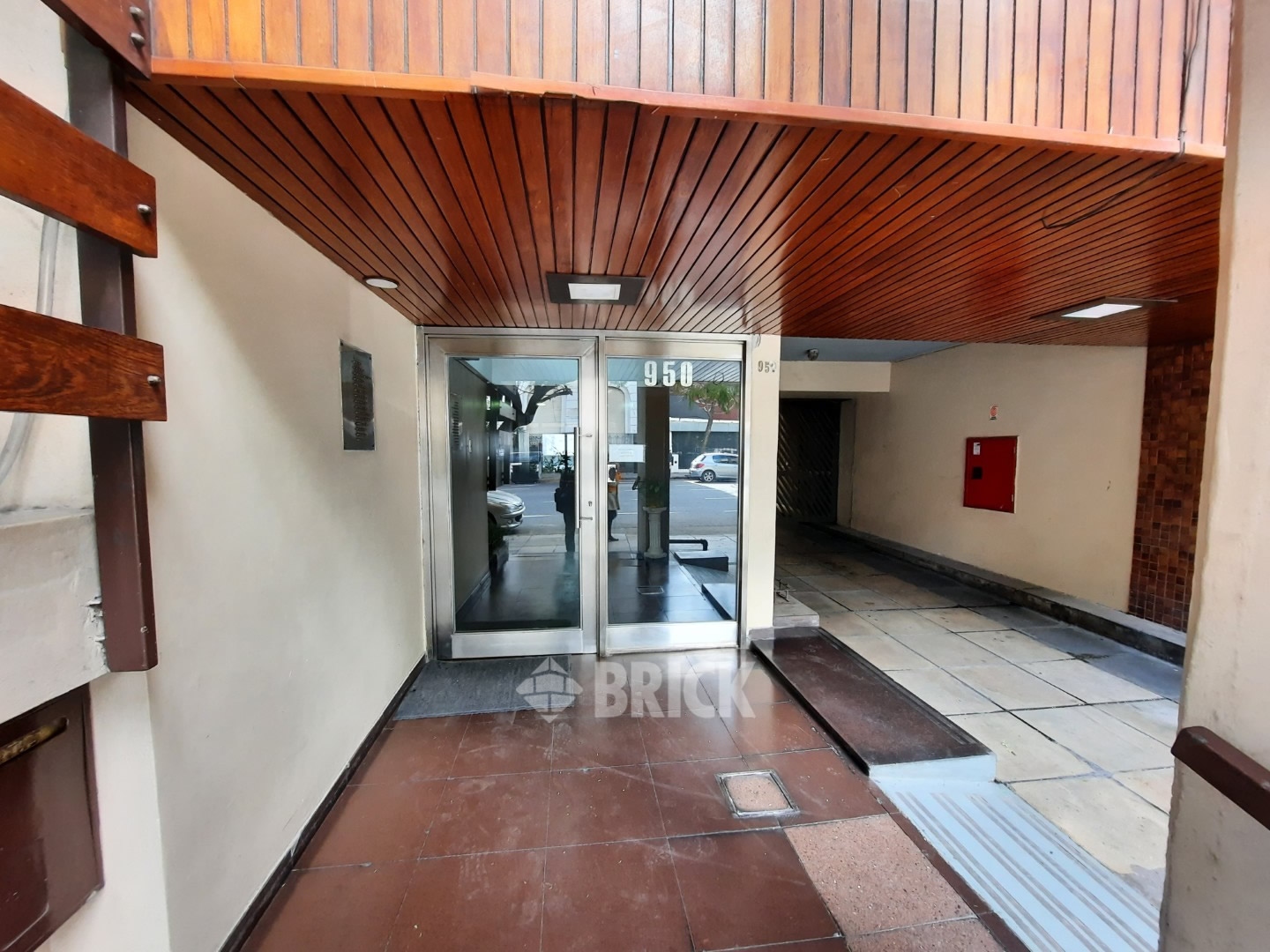 INDEPENDENCIA, AV. al 900 Piso 5 17