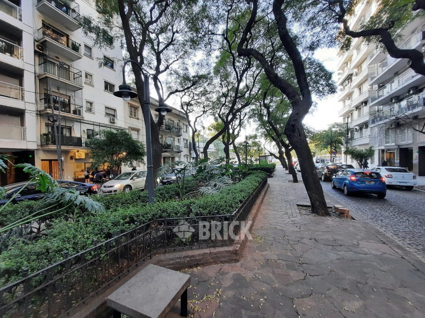 OLLEROS, AV. al 1600 Piso 8 30