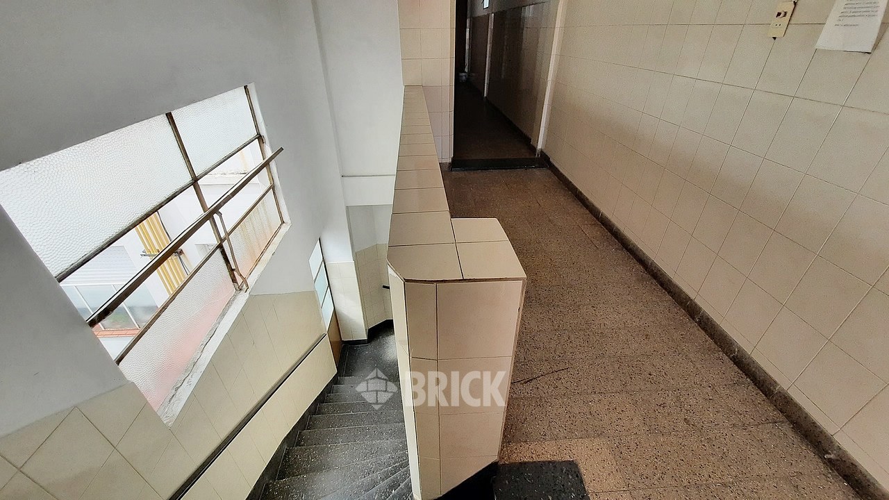 COBO, AV. al 1400 Piso 3 17