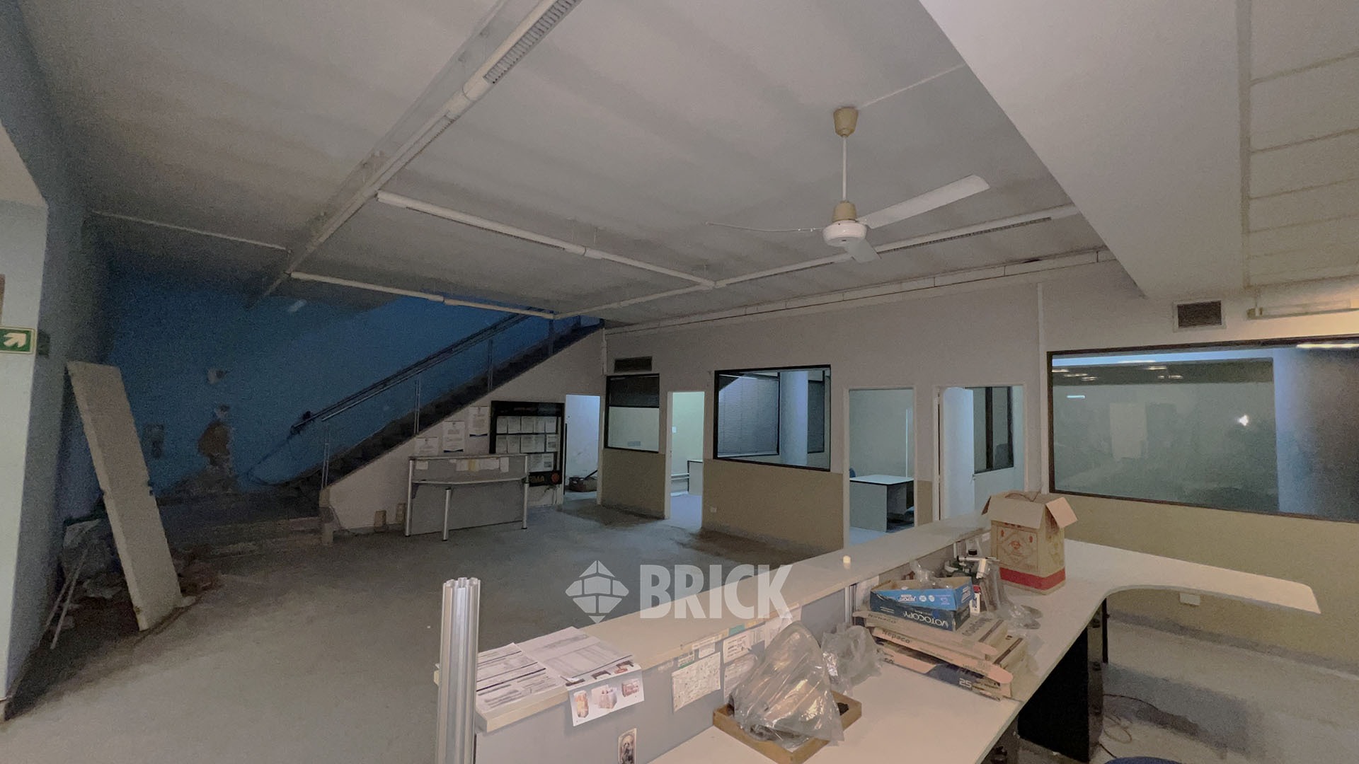 SUIPACHA al 400 Piso PB Y 1° Sub. Loc. 1 3