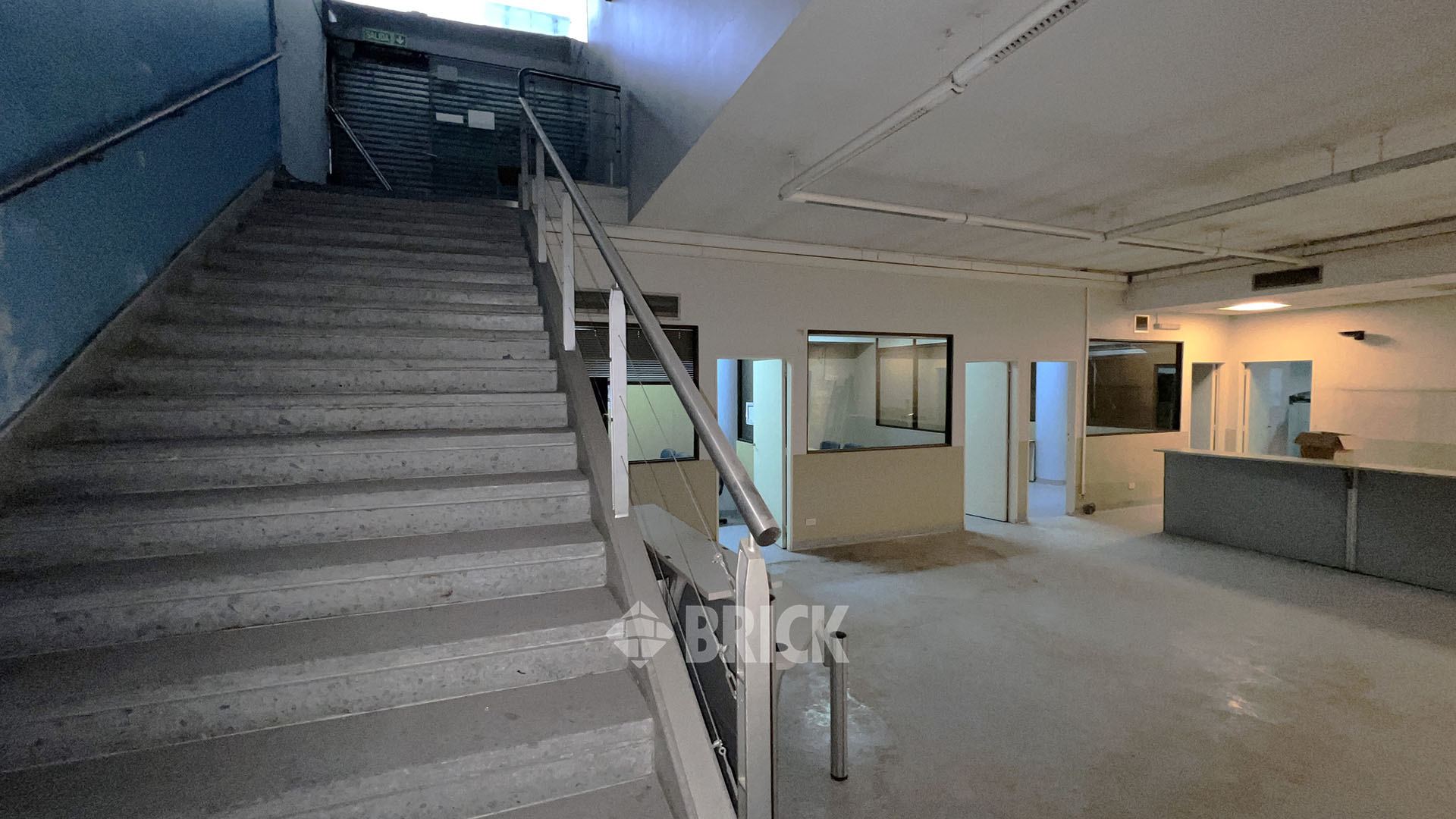 SUIPACHA al 400 Piso PB Y 1° Sub. Loc. 1 5