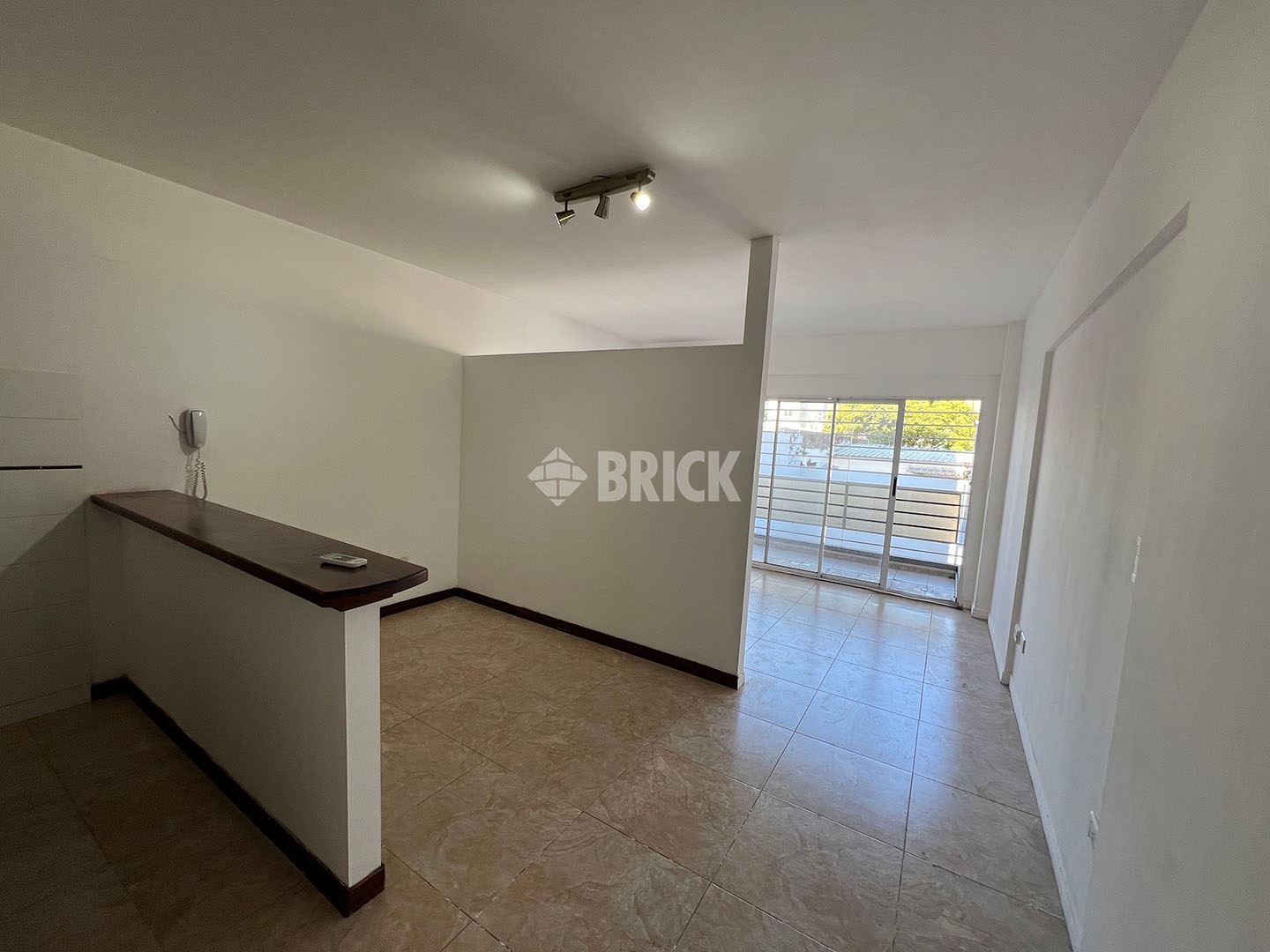 AVELLANEDA, AV. al 1600 Piso 2 1