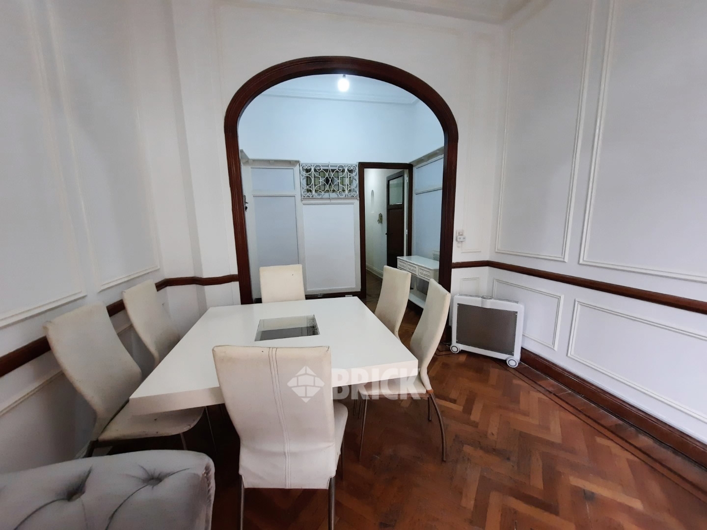 URUGUAY al 100 Piso 2 5