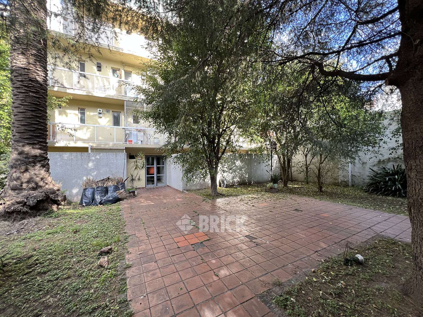 CALVO, CARLOS al 2100 Piso 14 15