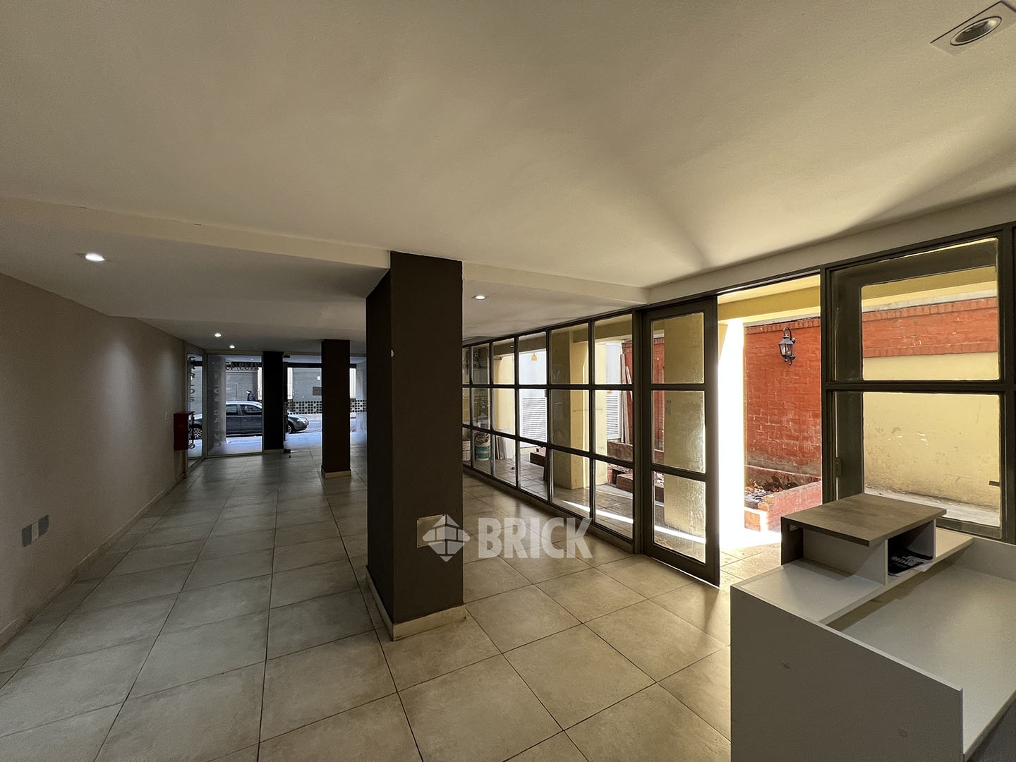 CALVO, CARLOS al 2100 Piso 14 16