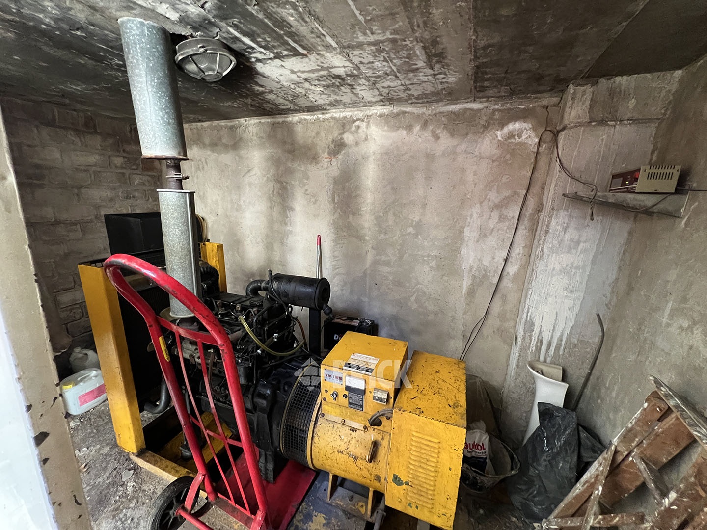 CALVO, CARLOS al 2100 Piso 14 18