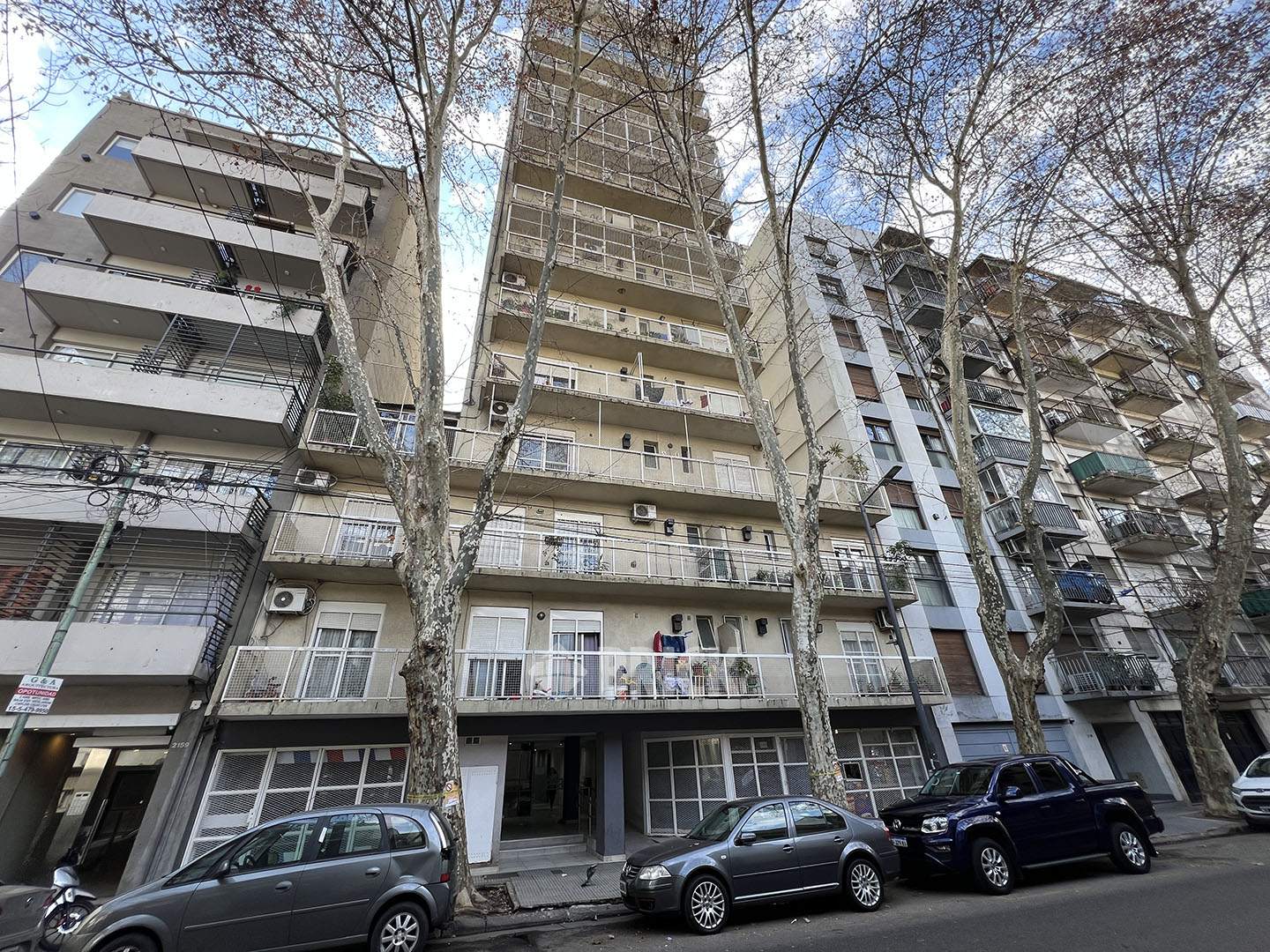 CALVO, CARLOS al 2100 Piso 14 20