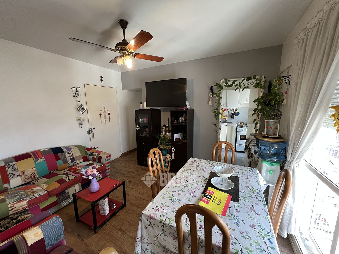 CALVO, CARLOS al 2100 Piso 14 3