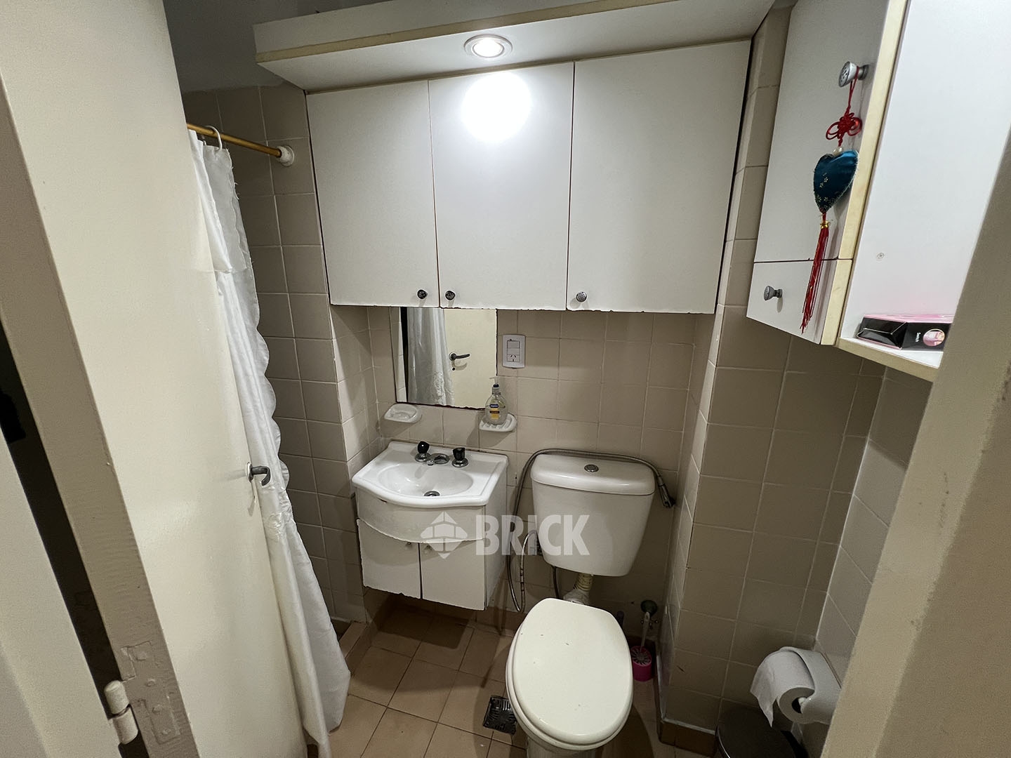 CALVO, CARLOS al 2100 Piso 14 6