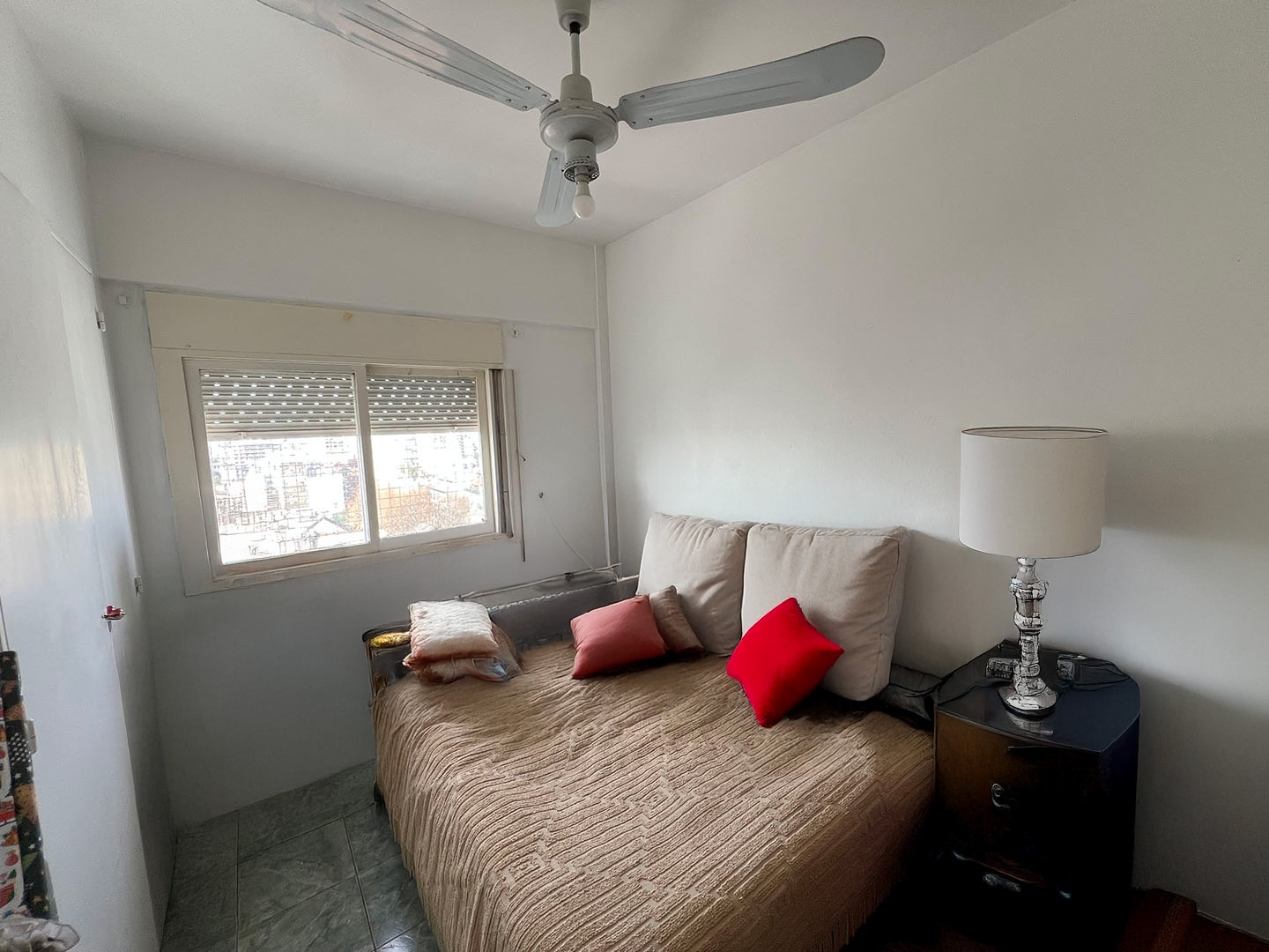 CALVO, CARLOS al 2100 Piso 14 7