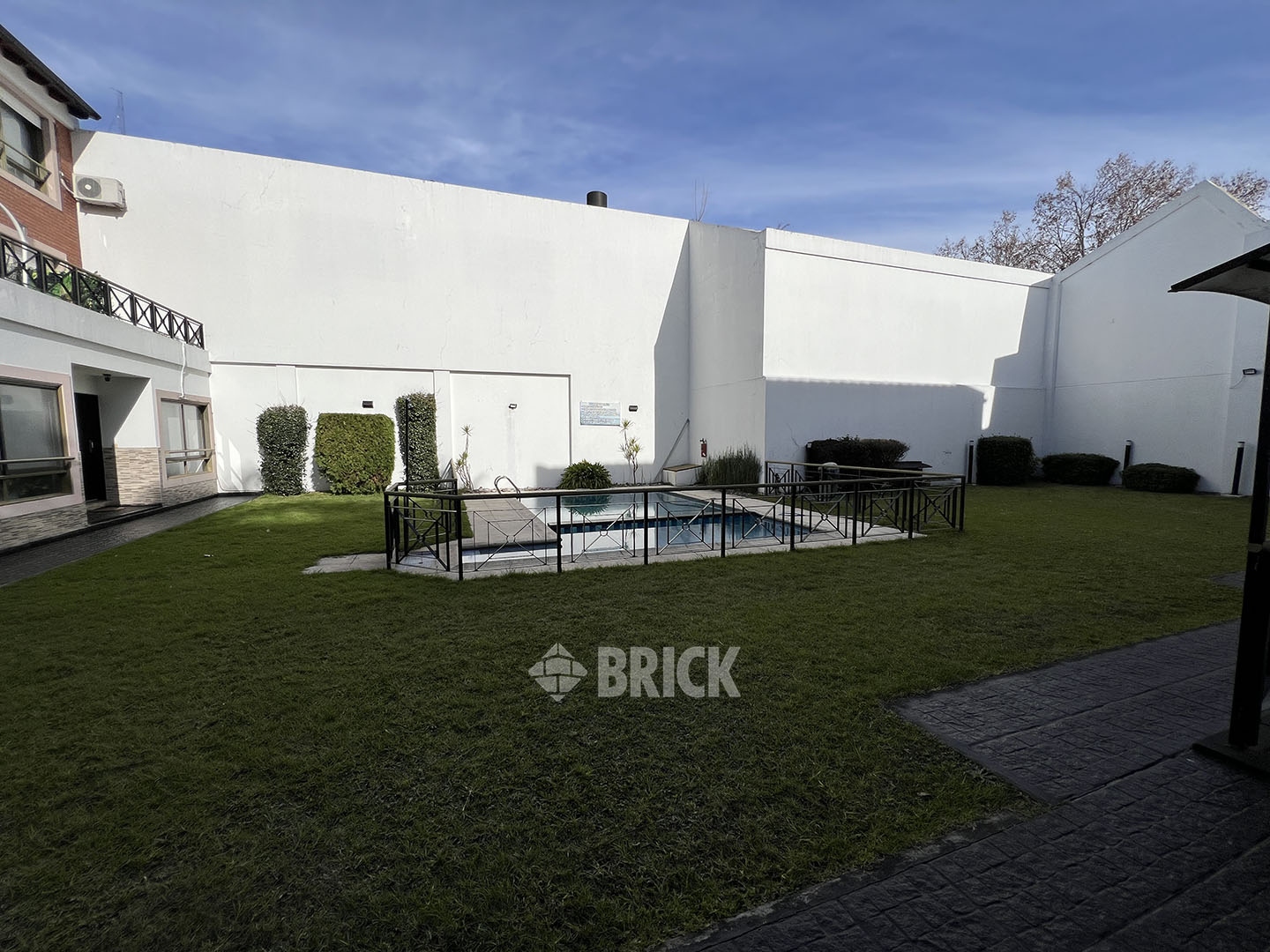 SEGUI, FCO. JOSE al 500 Piso PB 24