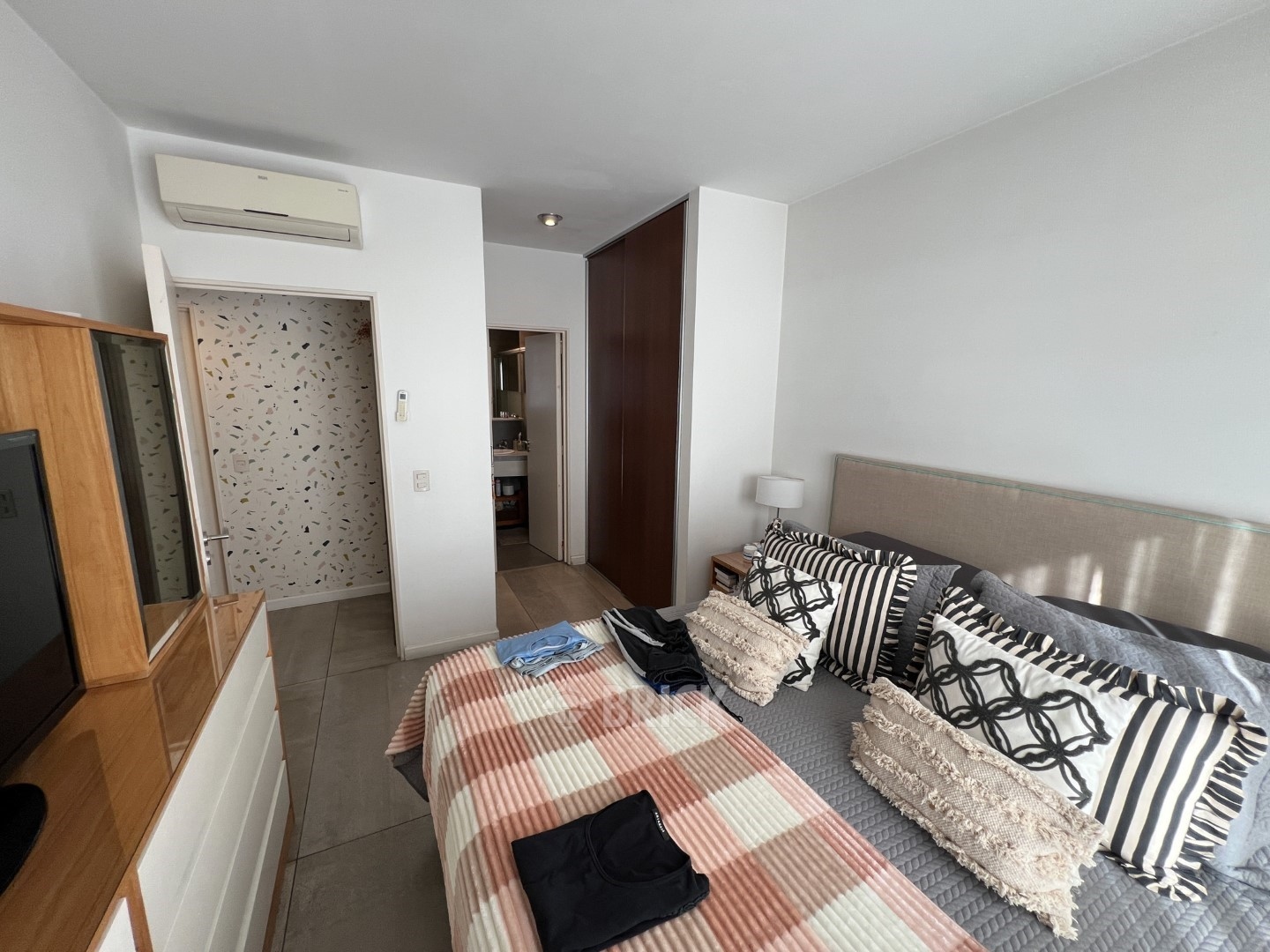 ALVAREZ, DONATO, T. GRAL. al 200 Piso 4 16