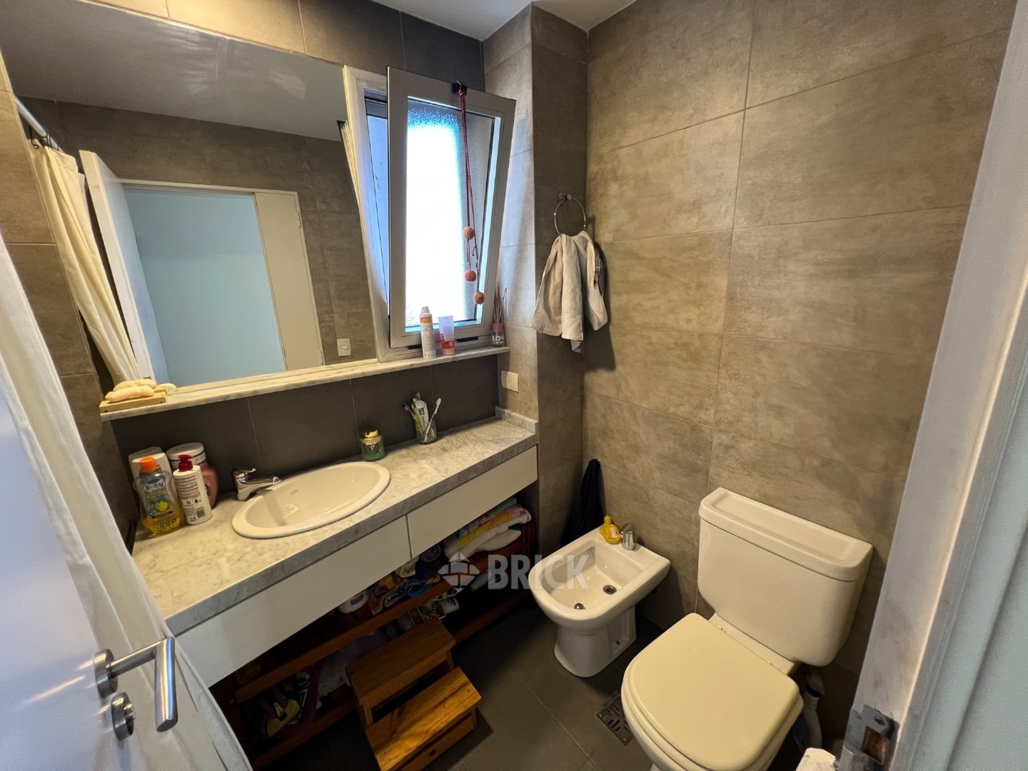 ALVAREZ, DONATO, T. GRAL. al 200 Piso 4 21