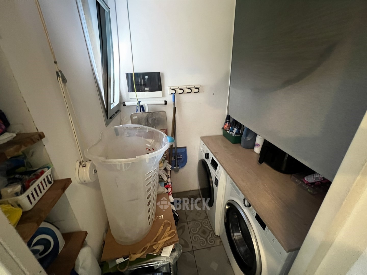 ALVAREZ, DONATO, T. GRAL. al 200 Piso 4 27