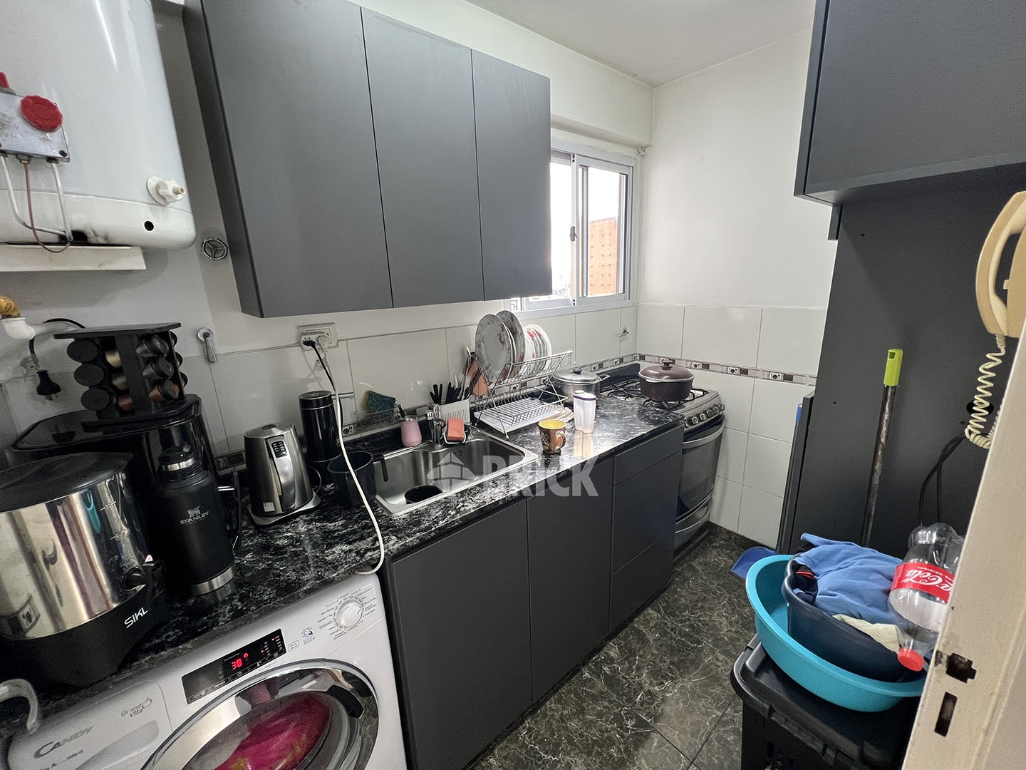 ALBERTI al 1600 Piso 9 12