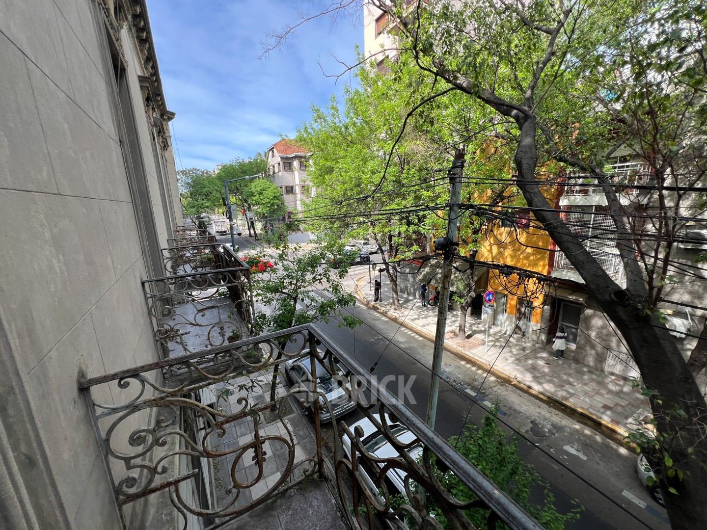 ALBERDI, JUAN B., AV. al 3200 Piso 1 14