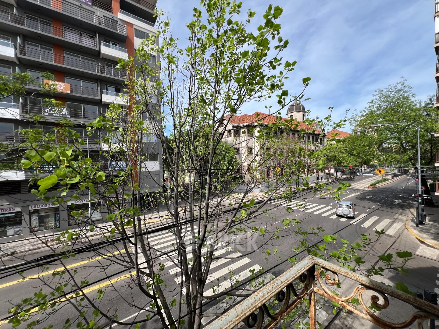 ALBERDI, JUAN B., AV. al 3200 Piso 1 25