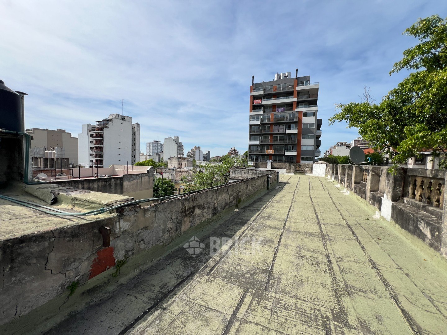 ALBERDI, JUAN B., AV. al 3200 Piso 1 27