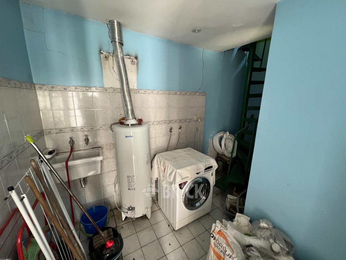 ALBERDI, JUAN B., AV. al 3200 Piso 1 31