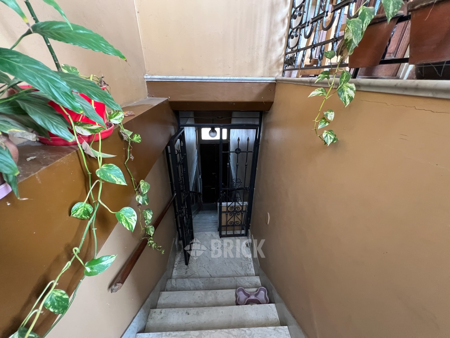 ALBERDI, JUAN B., AV. al 3200 Piso 1 36