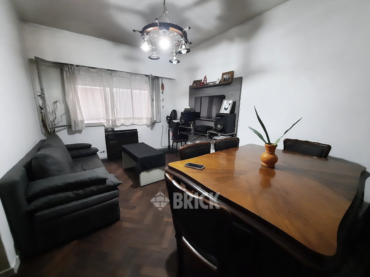 CORDOBA, AV. al 300 Piso 6 1