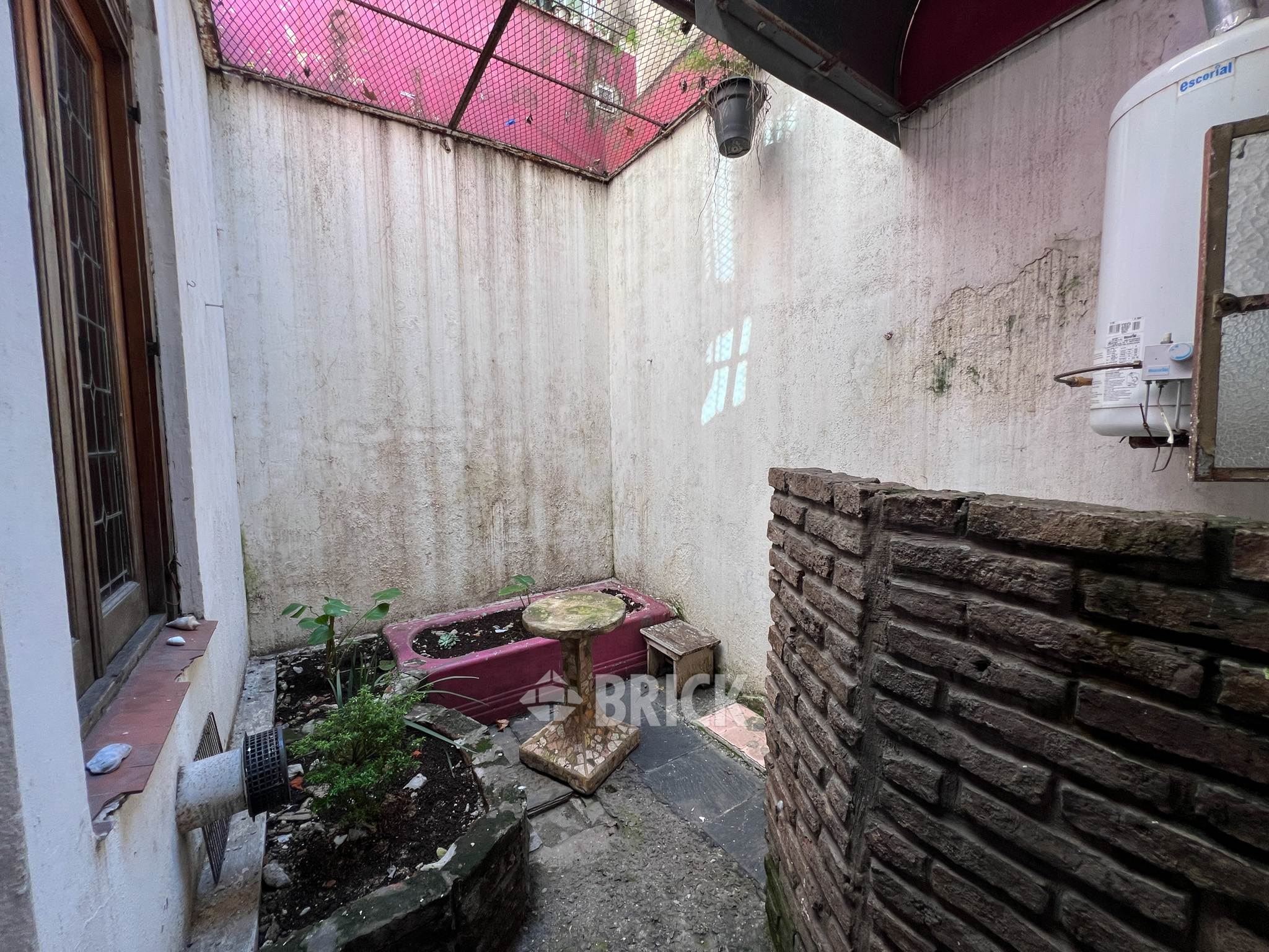 BACACAY al 2500 Piso PB 18