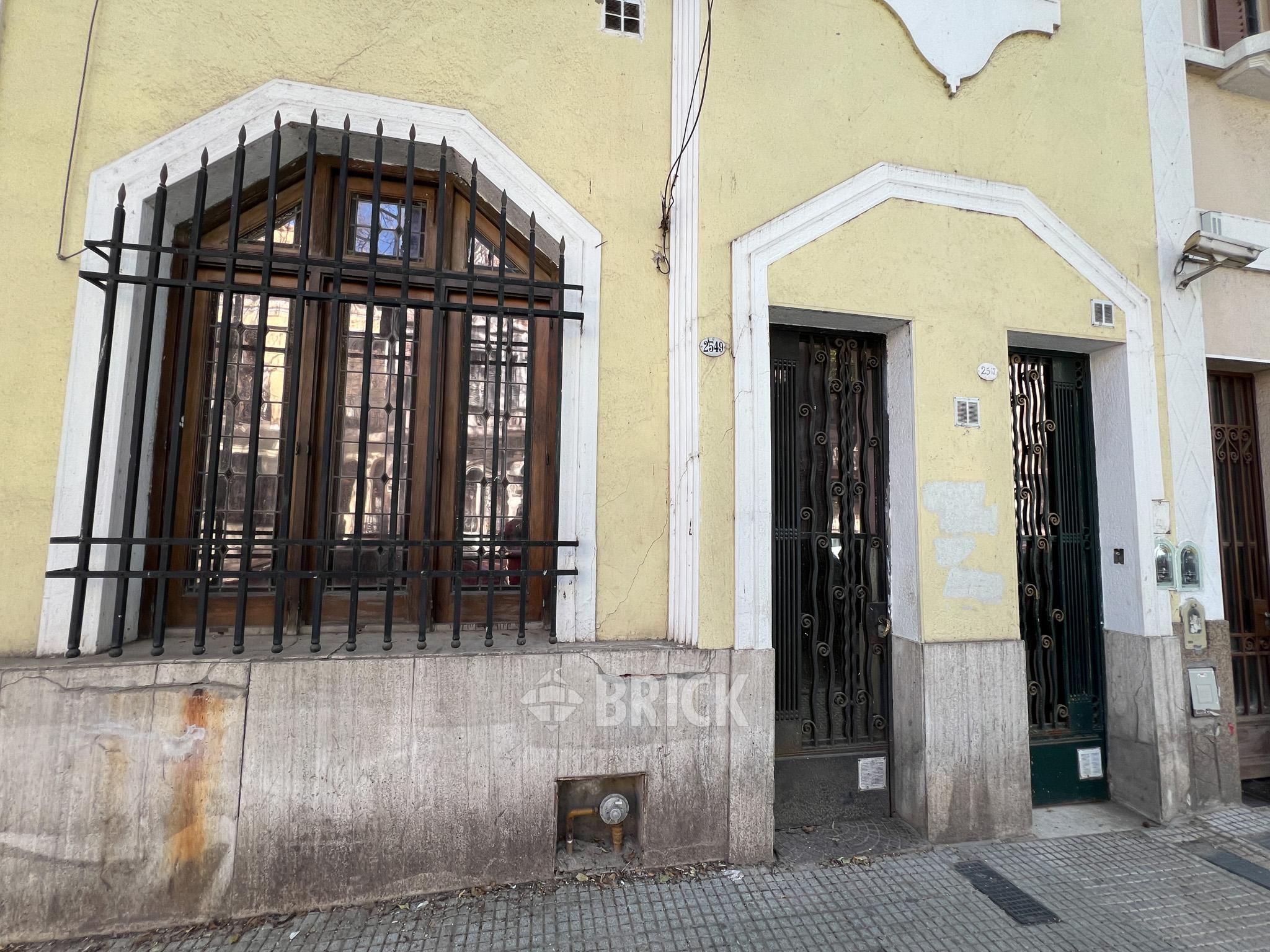 BACACAY al 2500 Piso PB 19