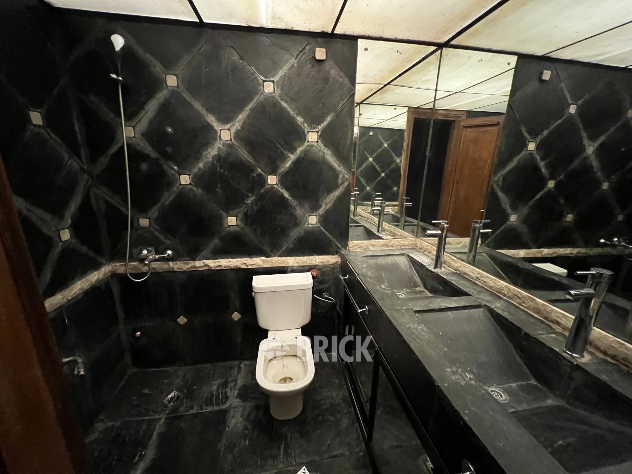 BACACAY al 2500 Piso PB 9