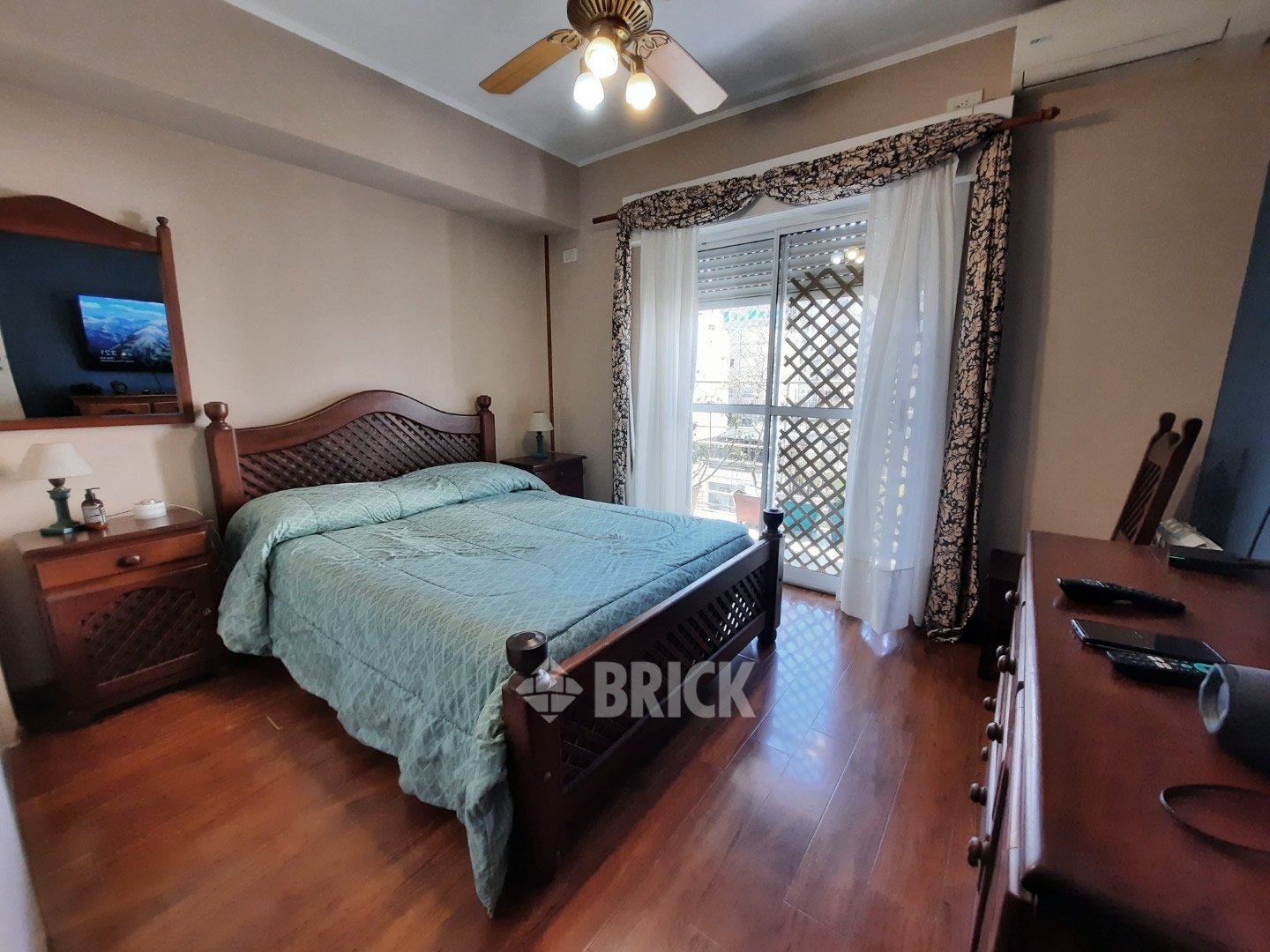 SANTA FE, AV. al 4900 Piso 6 11