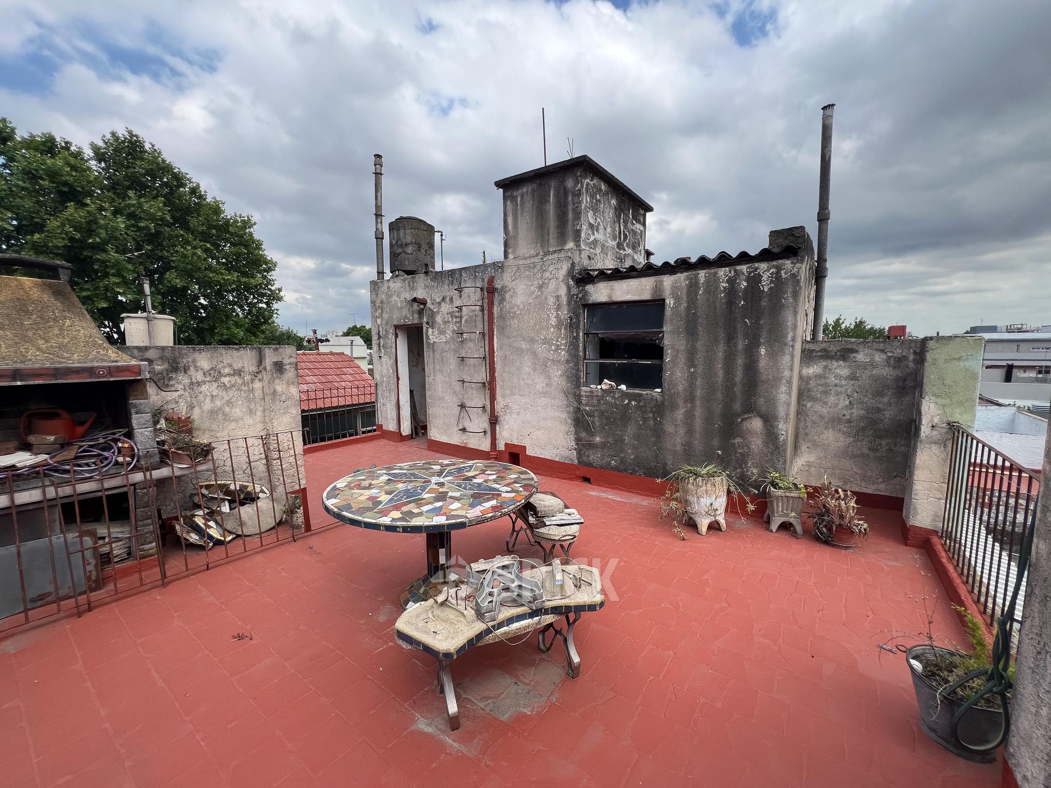 MONTIEL al 900 Piso 1 24