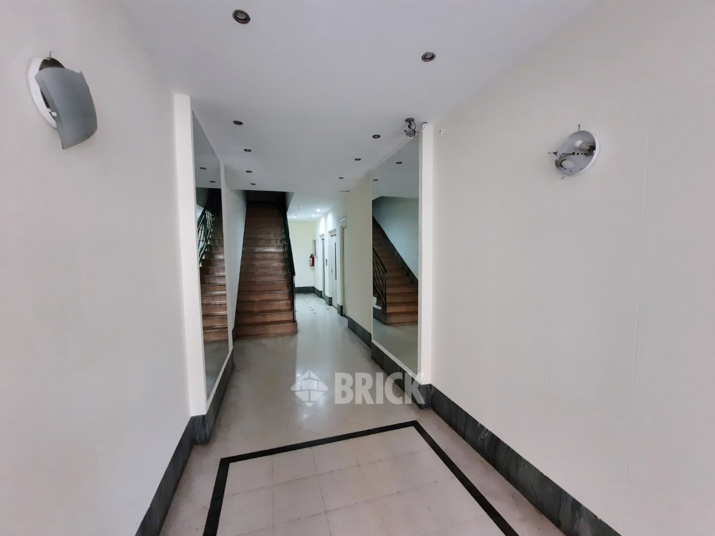 CABILDO, AV. al 400 Piso 3 30